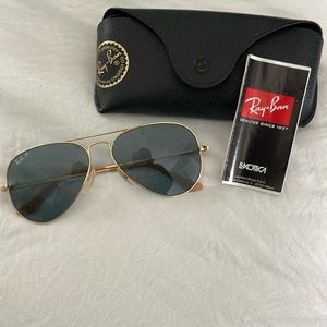 Ray-Ban RB3689 Polarized Aviators Like New